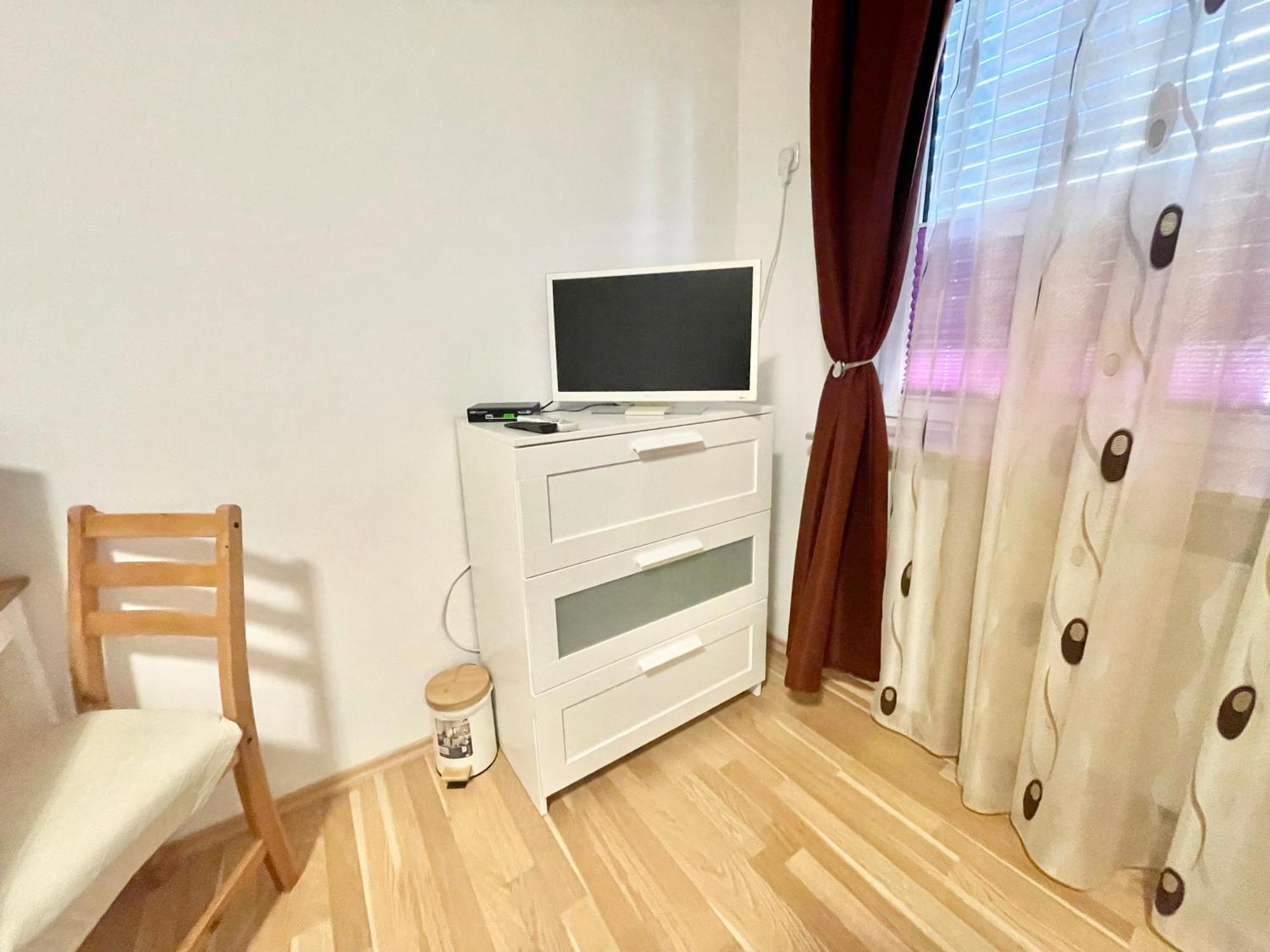 Casa Giulia 2 Zimmer Nahe Giessen, Kueche, Bad, Wlan, Parkplatz Krofdorf-Gleiberg Exteriér fotografie